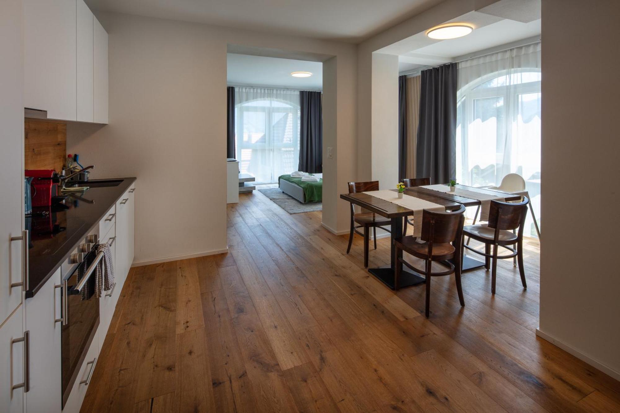 Berg & Berg Apartments - Spiez Self-Check-In Exteriér fotografie